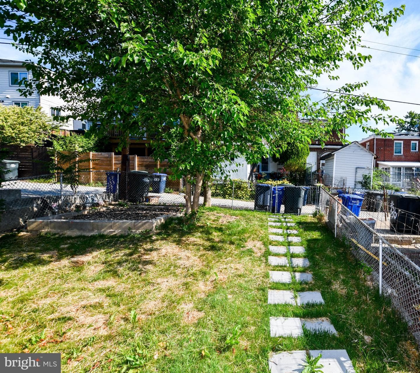 334 Nicholson Street NE photo 25