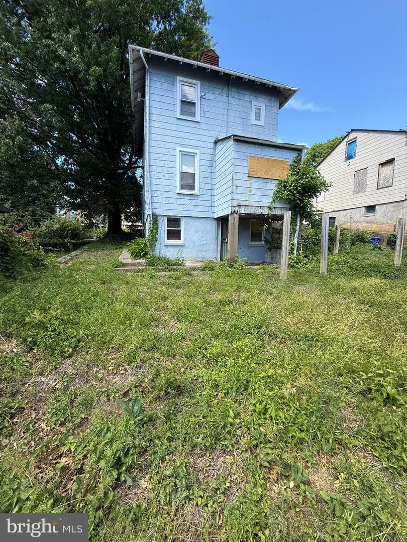 2223 R Street SE photo 3
