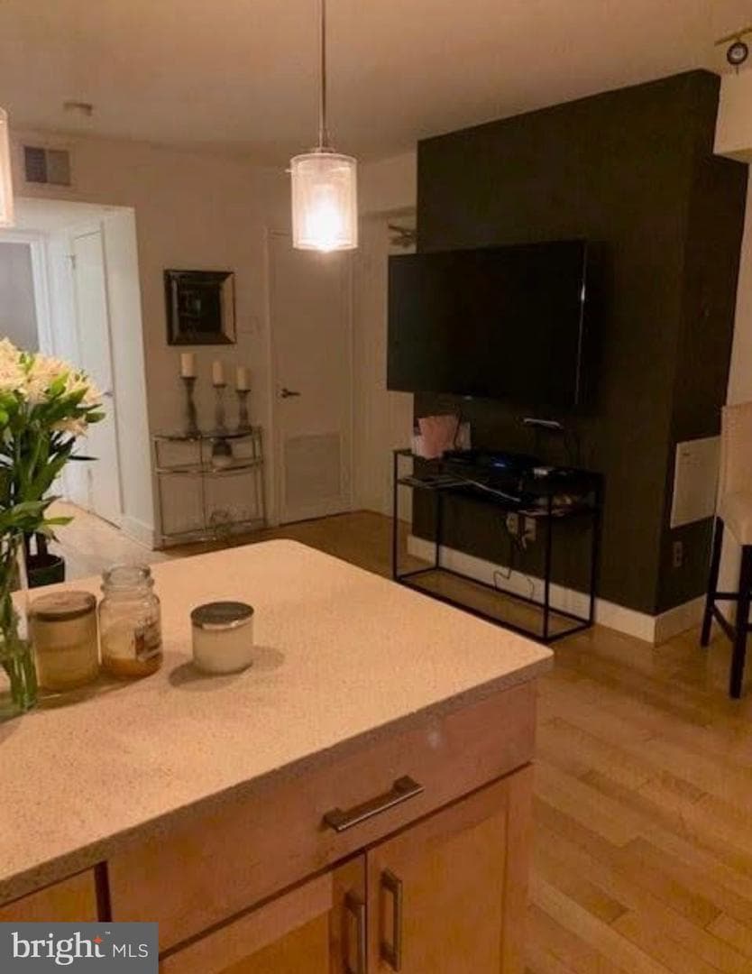 210 Oakwood Street SE #204 photo 5