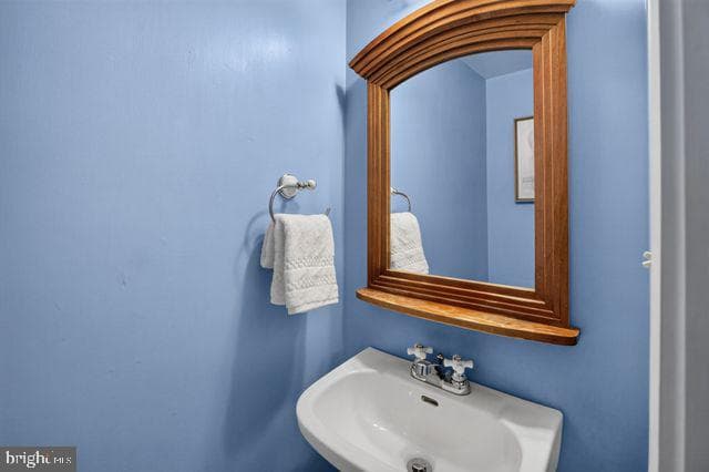 1341 East Capitol Street SE #108 photo 9