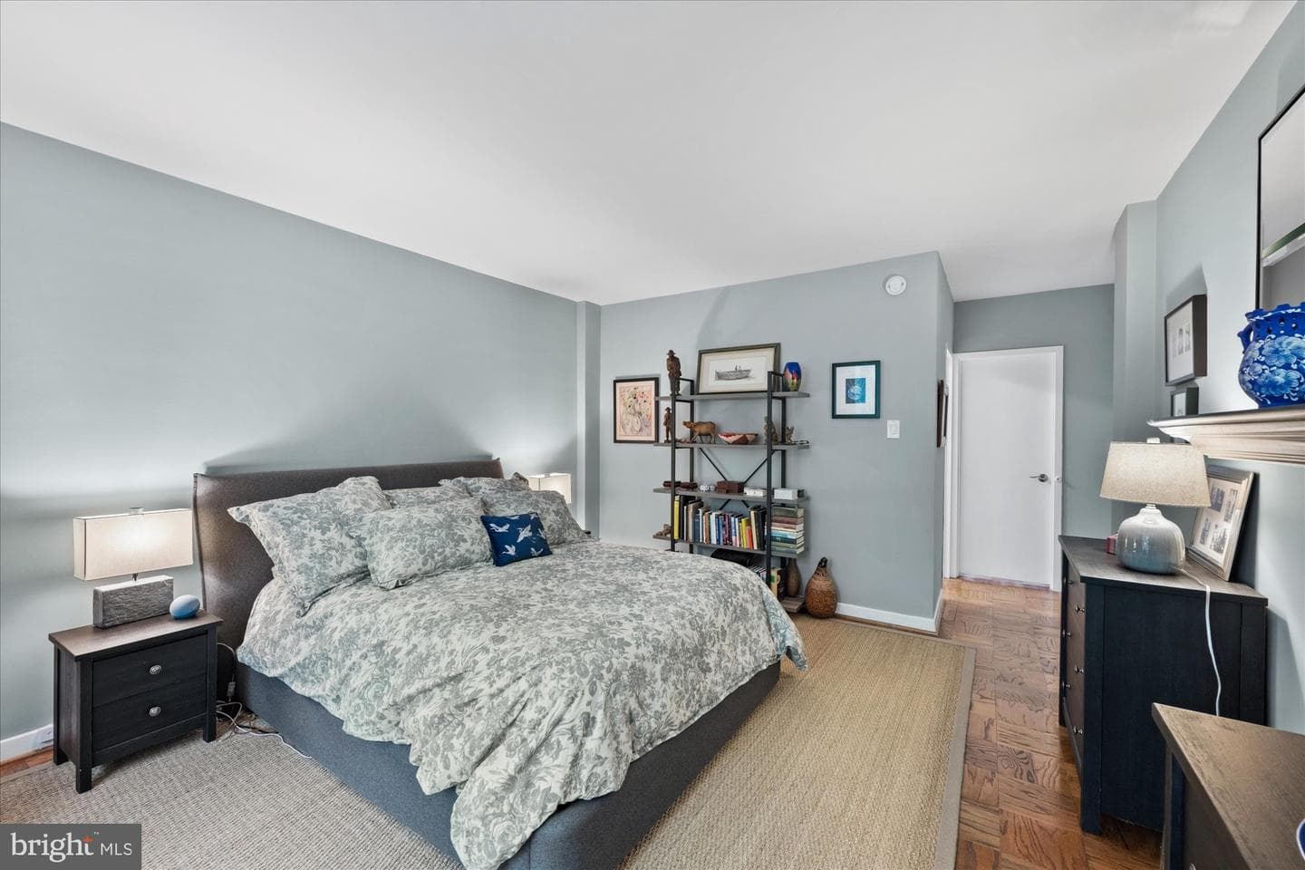 4100 Cathedral Avenue NW #704 photo 21