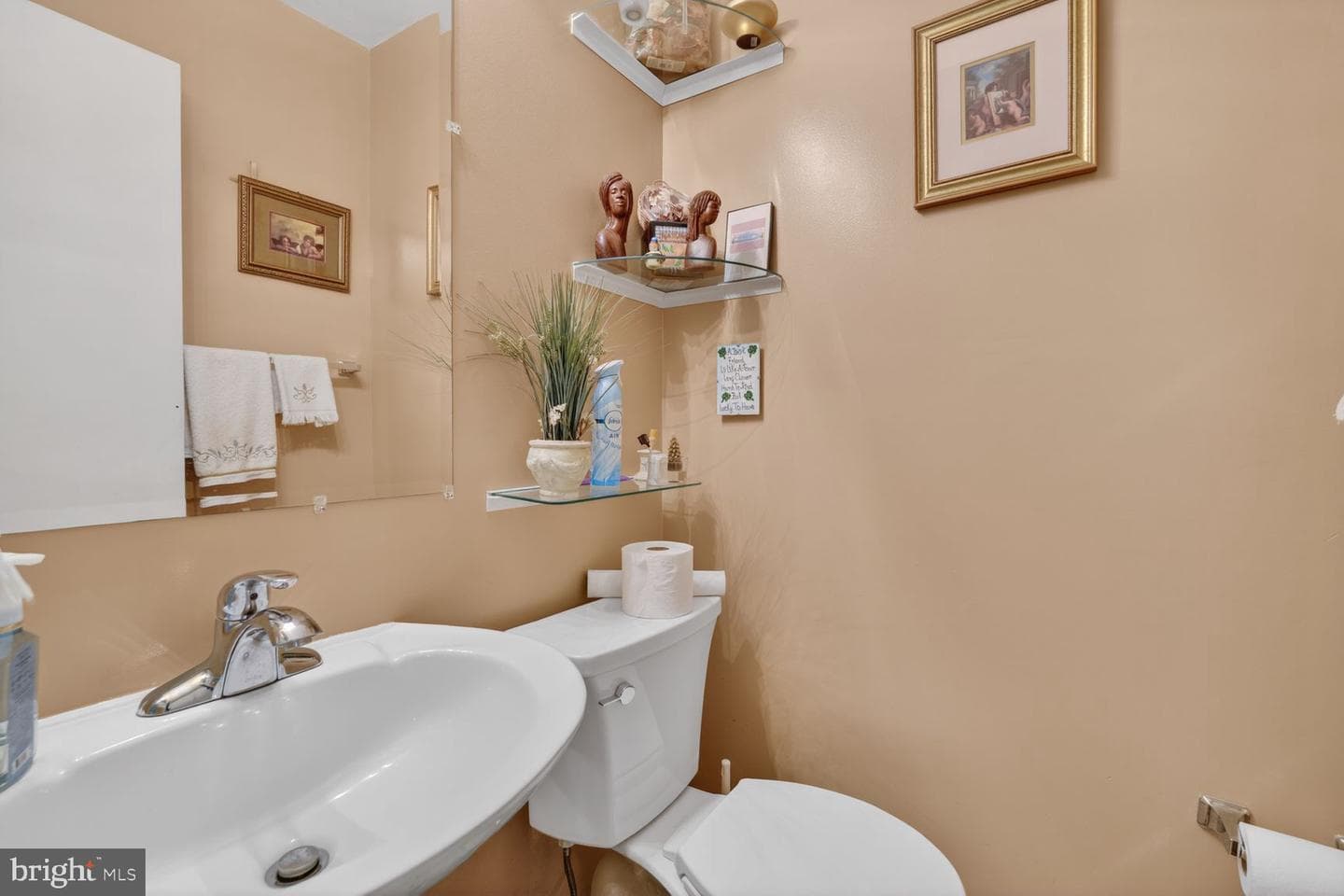 1358 G Street SE photo 9