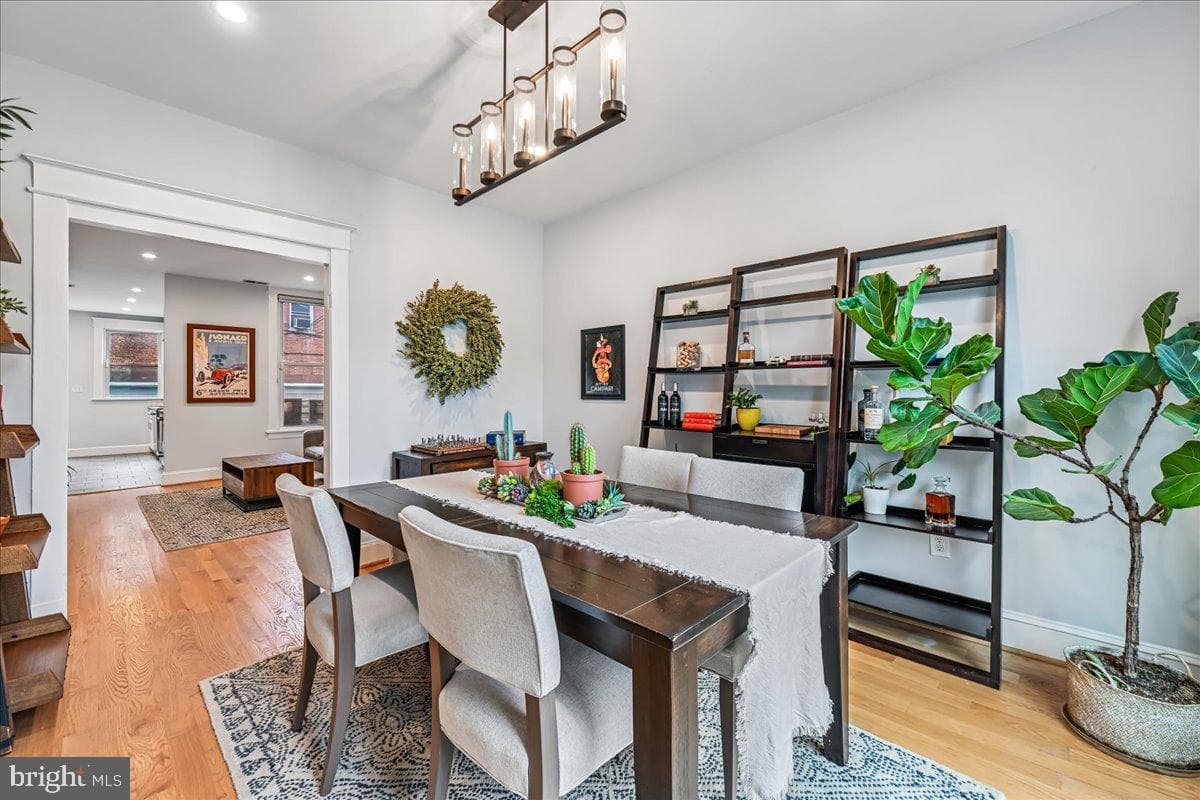 1328 G Street SE photo 3