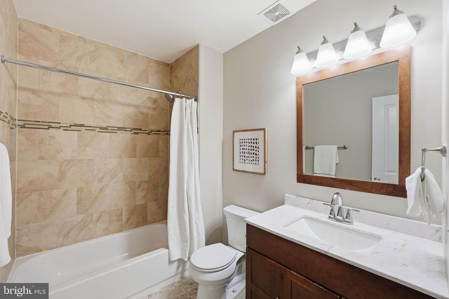 2429 3rd Street NE photo 27