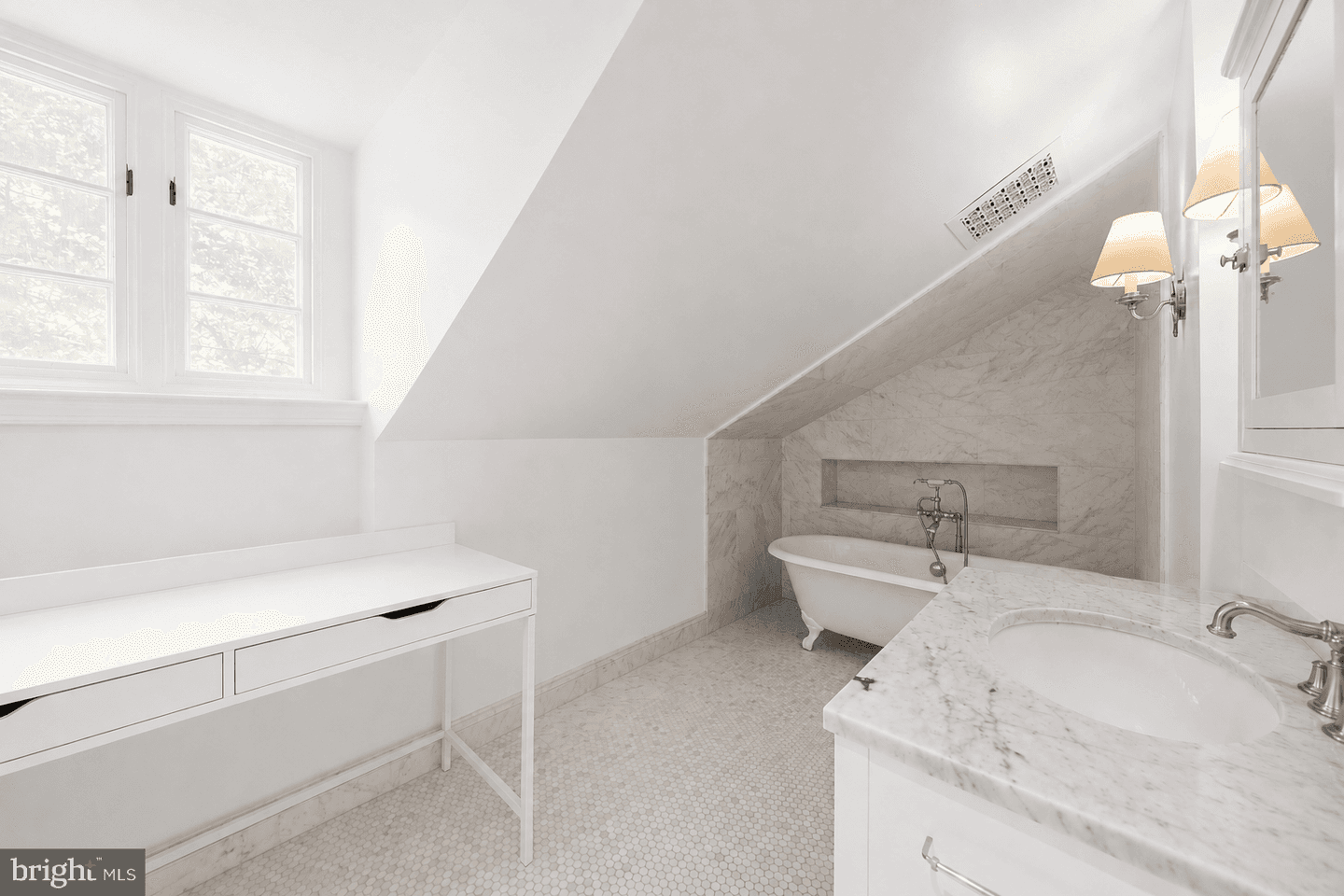 2501 49th Street NW photo 32