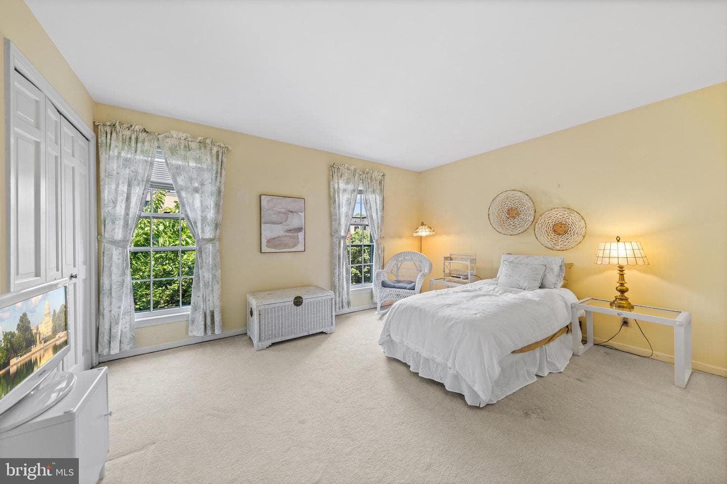 413 D Street SE photo 32