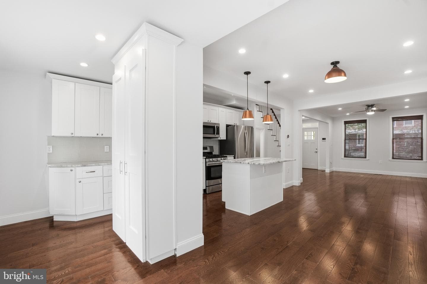 1118 Chicago Street SE photo 4