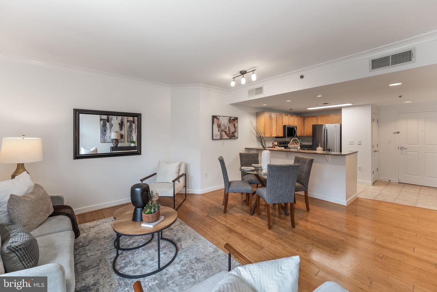 777 7th Street NW #320 photo 9