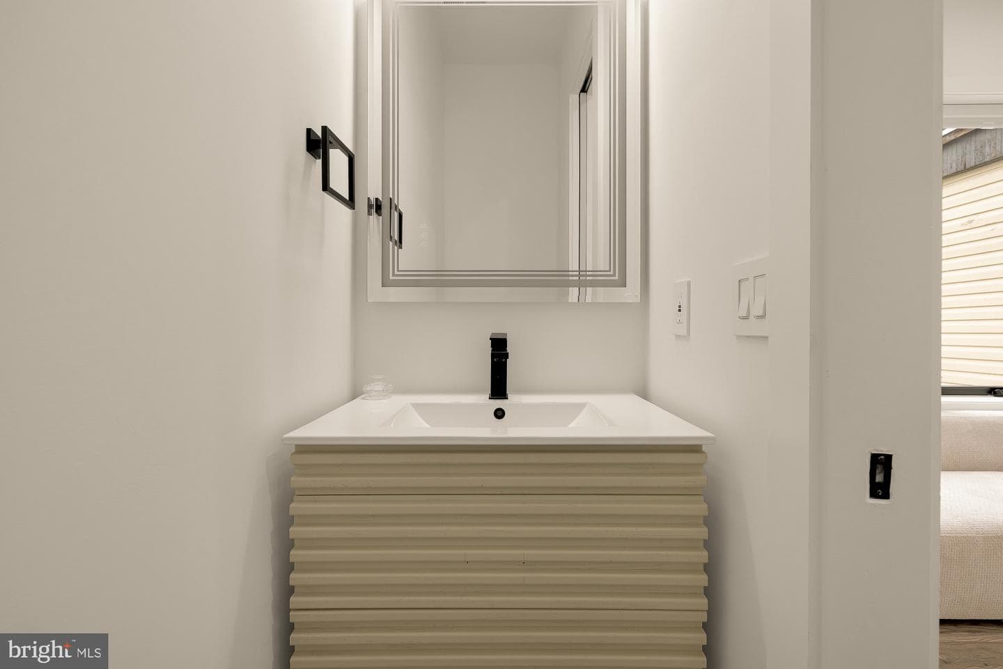 1140 Oates Street NE #201 photo 26