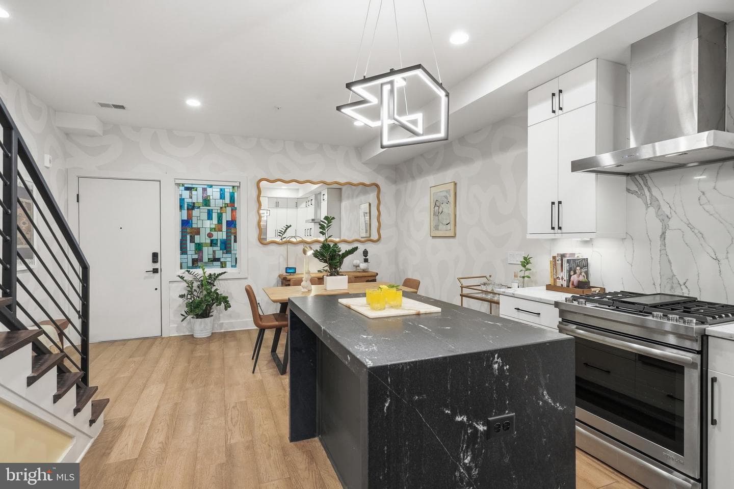 256 15th Street SE #7 photo 10