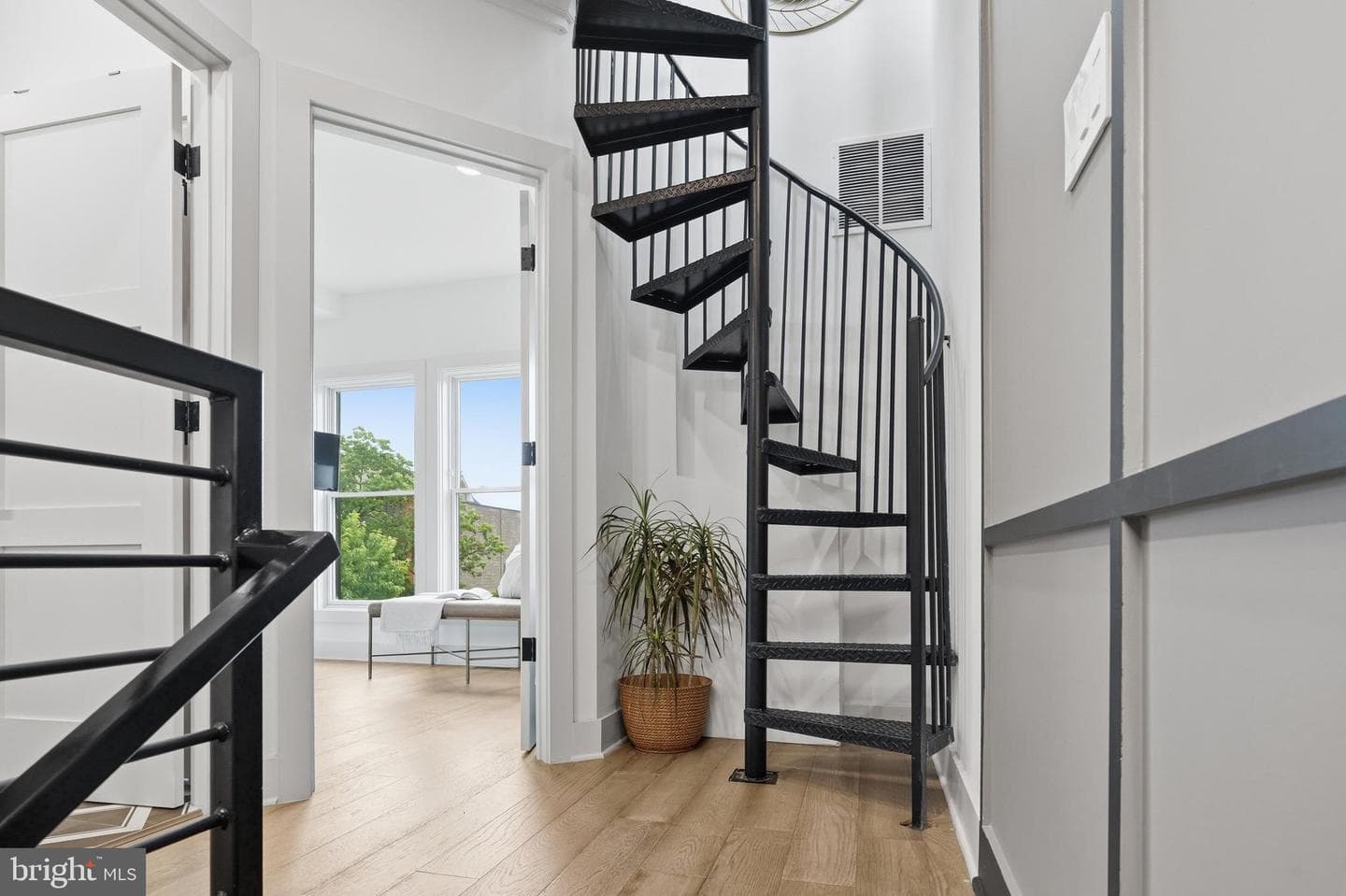 256 15th Street SE #7 photo 33