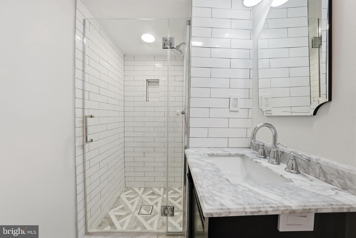 1200 East Capitol Street NE #1 photo 28