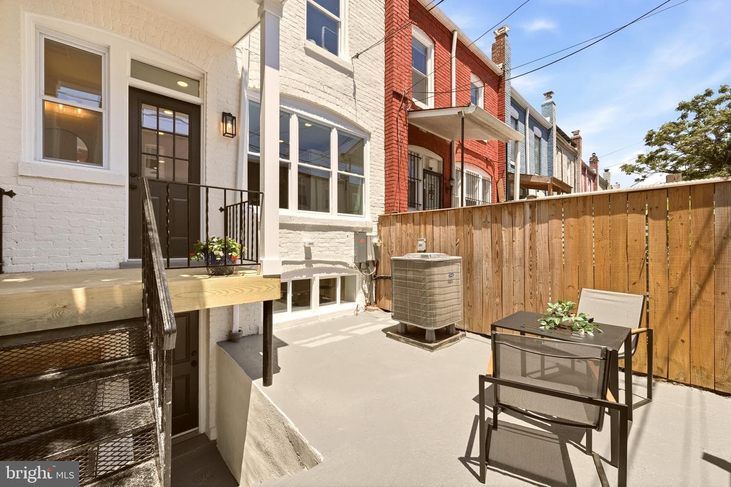 165 V Street NE photo 26