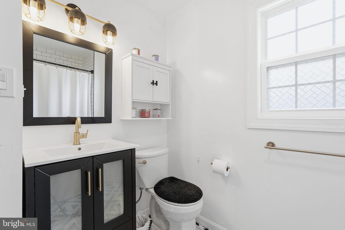 710 Van Buren Street NW photo 25