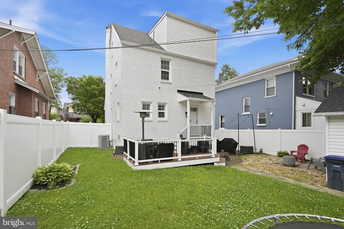 710 Van Buren Street NW photo 33