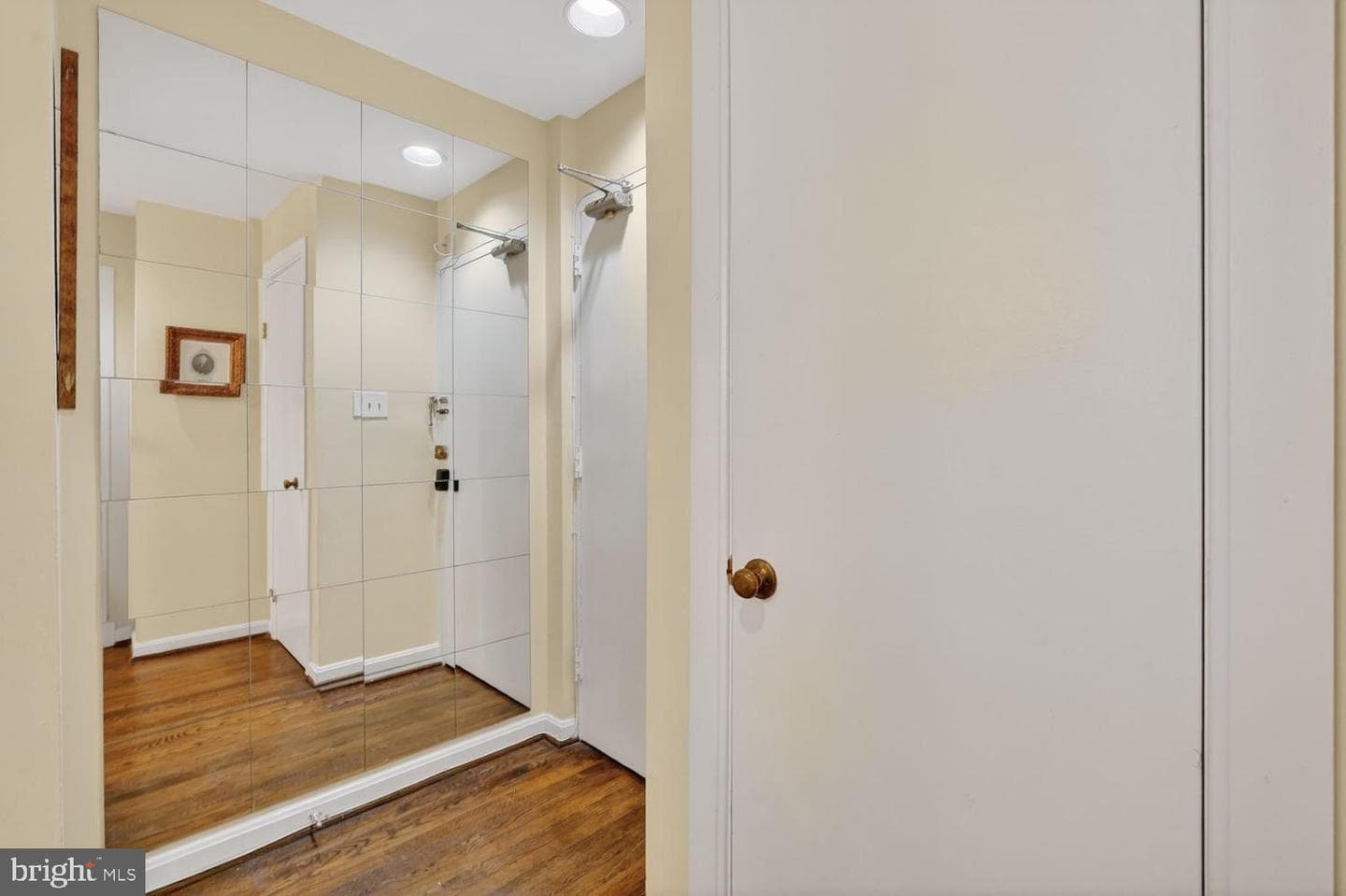 11 2nd Street NE #208, Washington