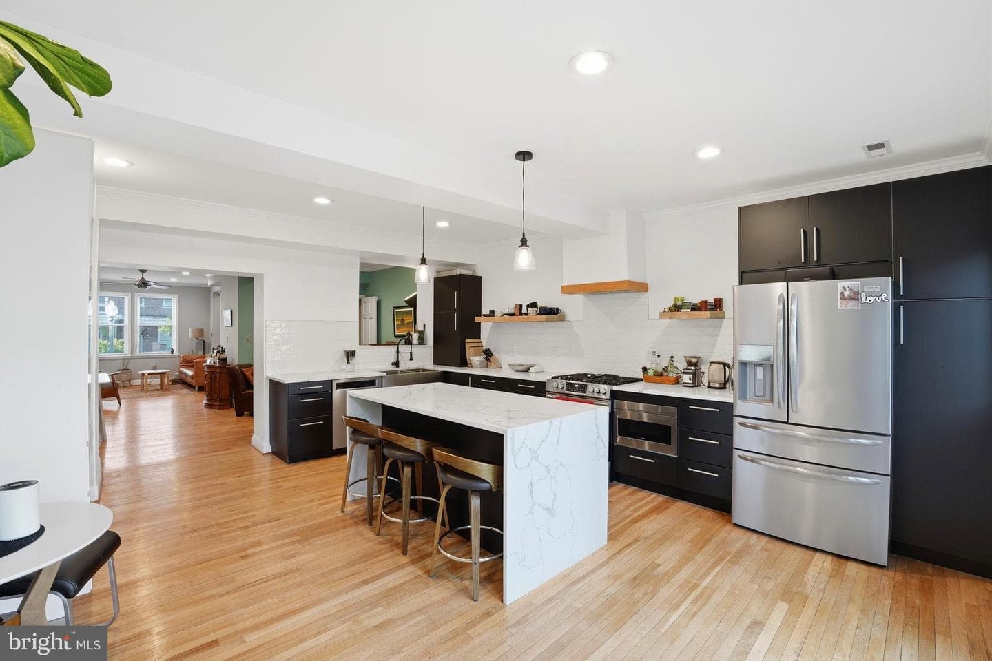 512 Buchanan Street NW photo 2