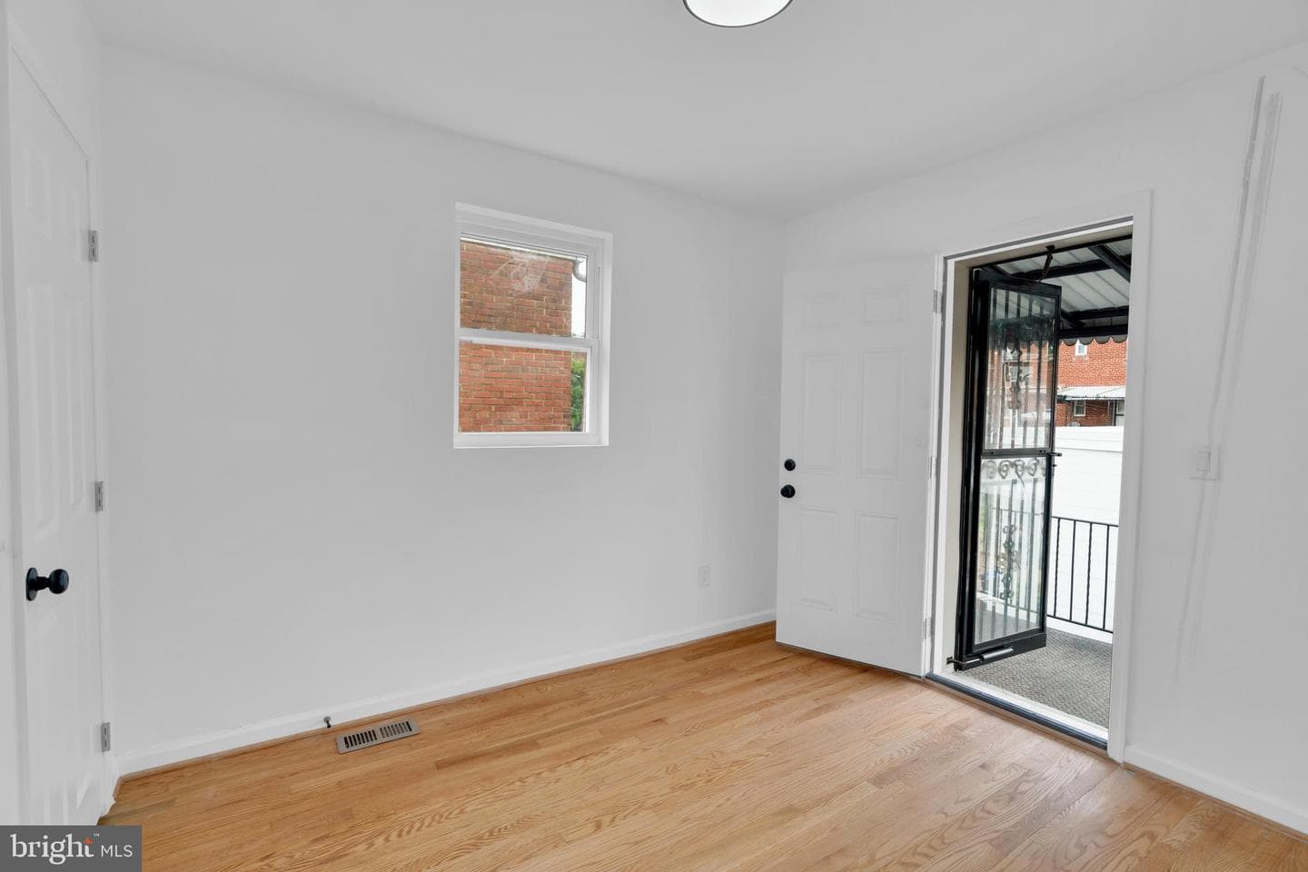 518 Oglethorpe Street NE photo 37
