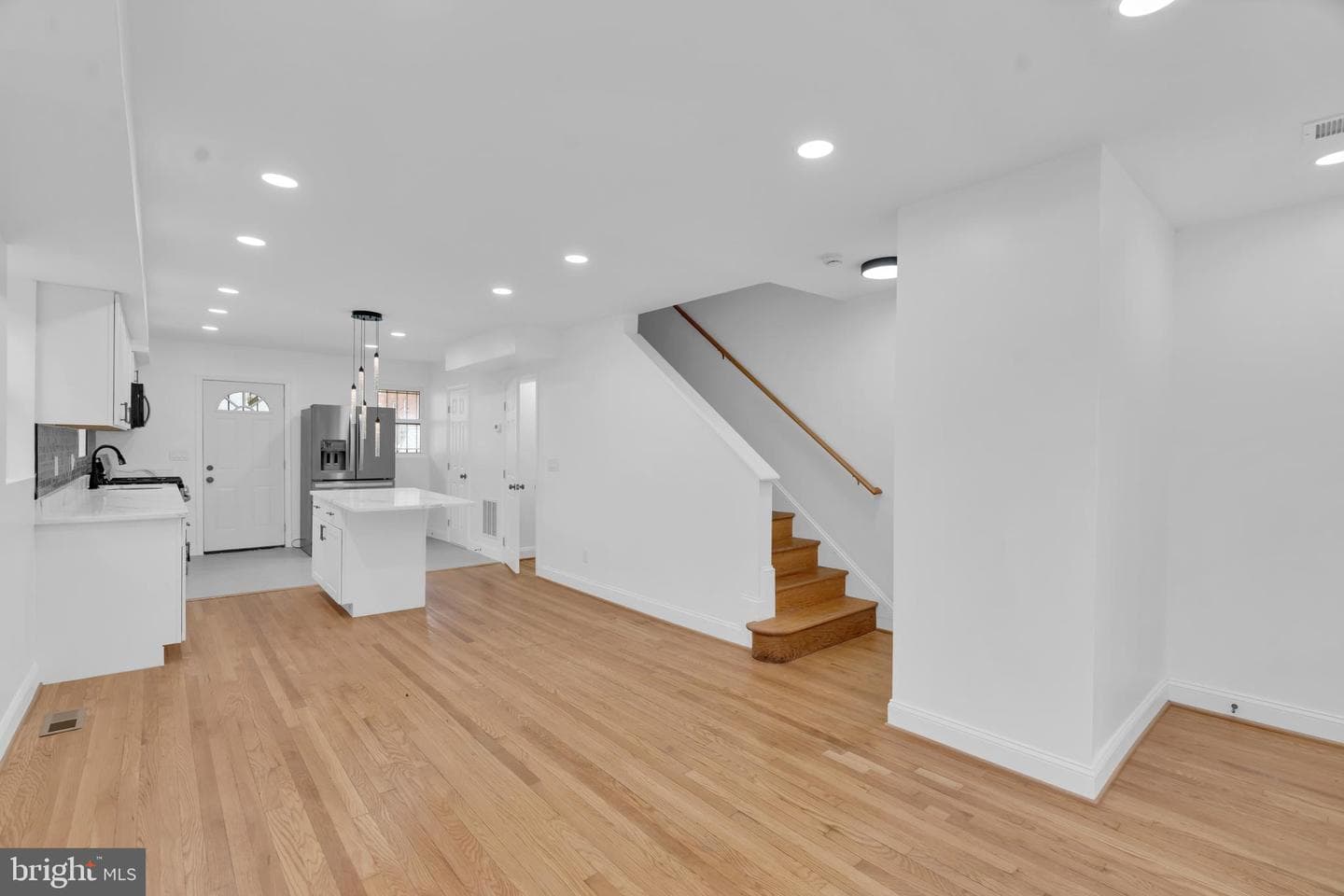 518 Oglethorpe Street NE photo 9