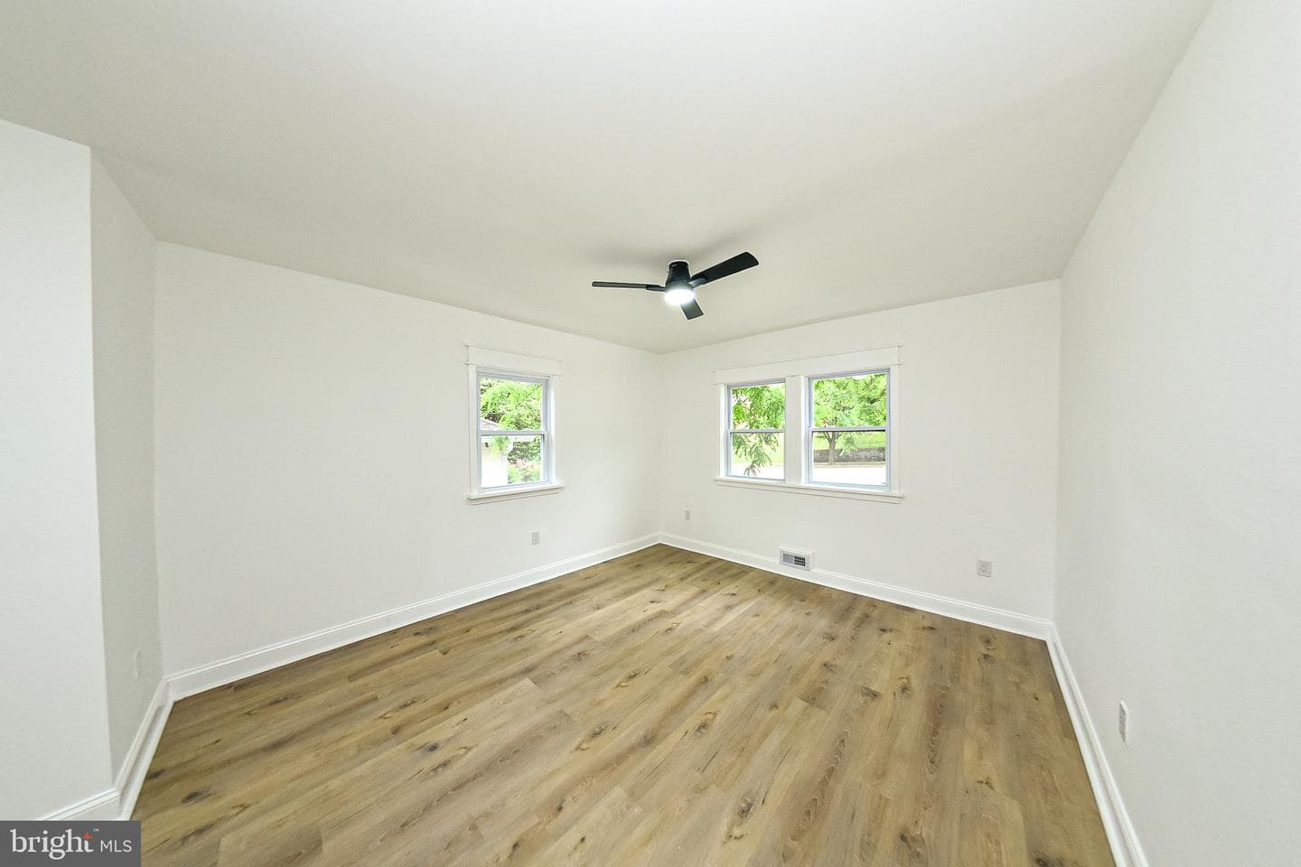 3704 Suitland Road SE photo 37
