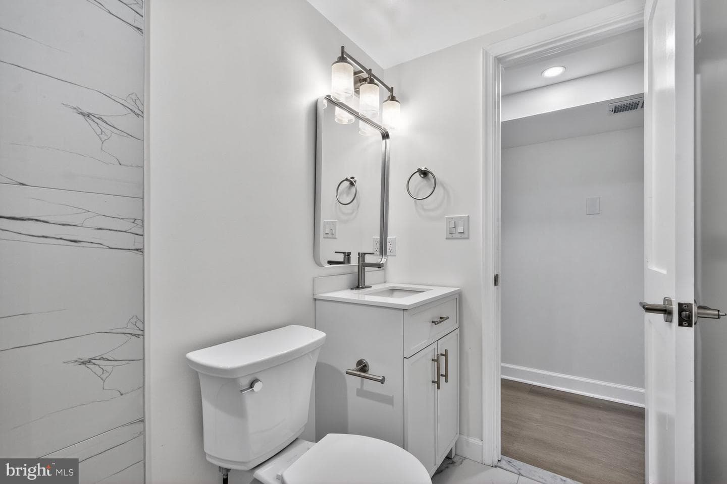 5821 5th Street NE photo 21
