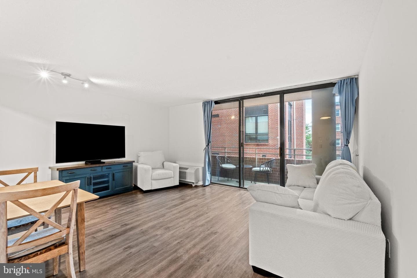 2141 P Street NW #306 photo 2