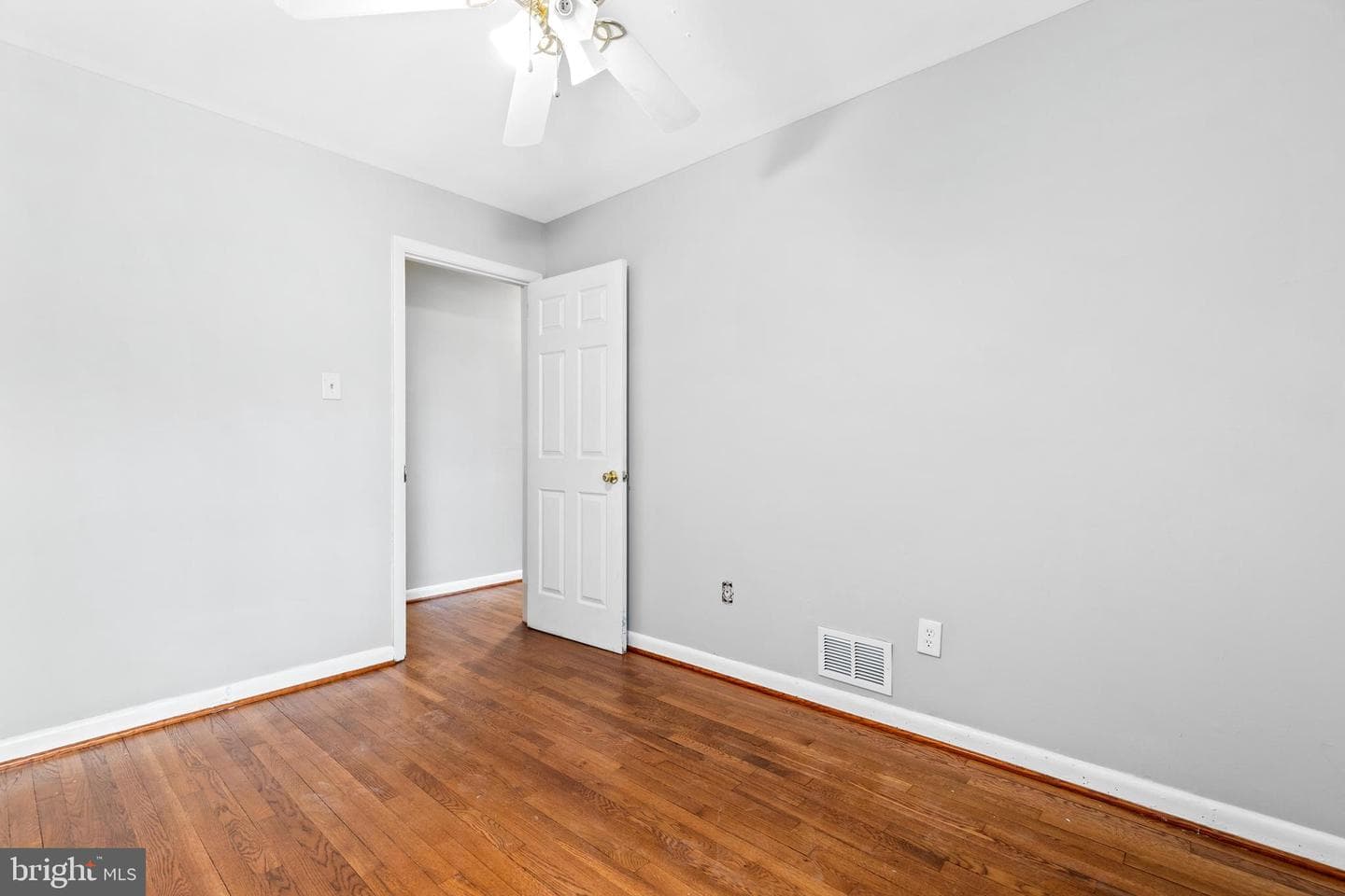 2505 Naylor Road SE photo 19