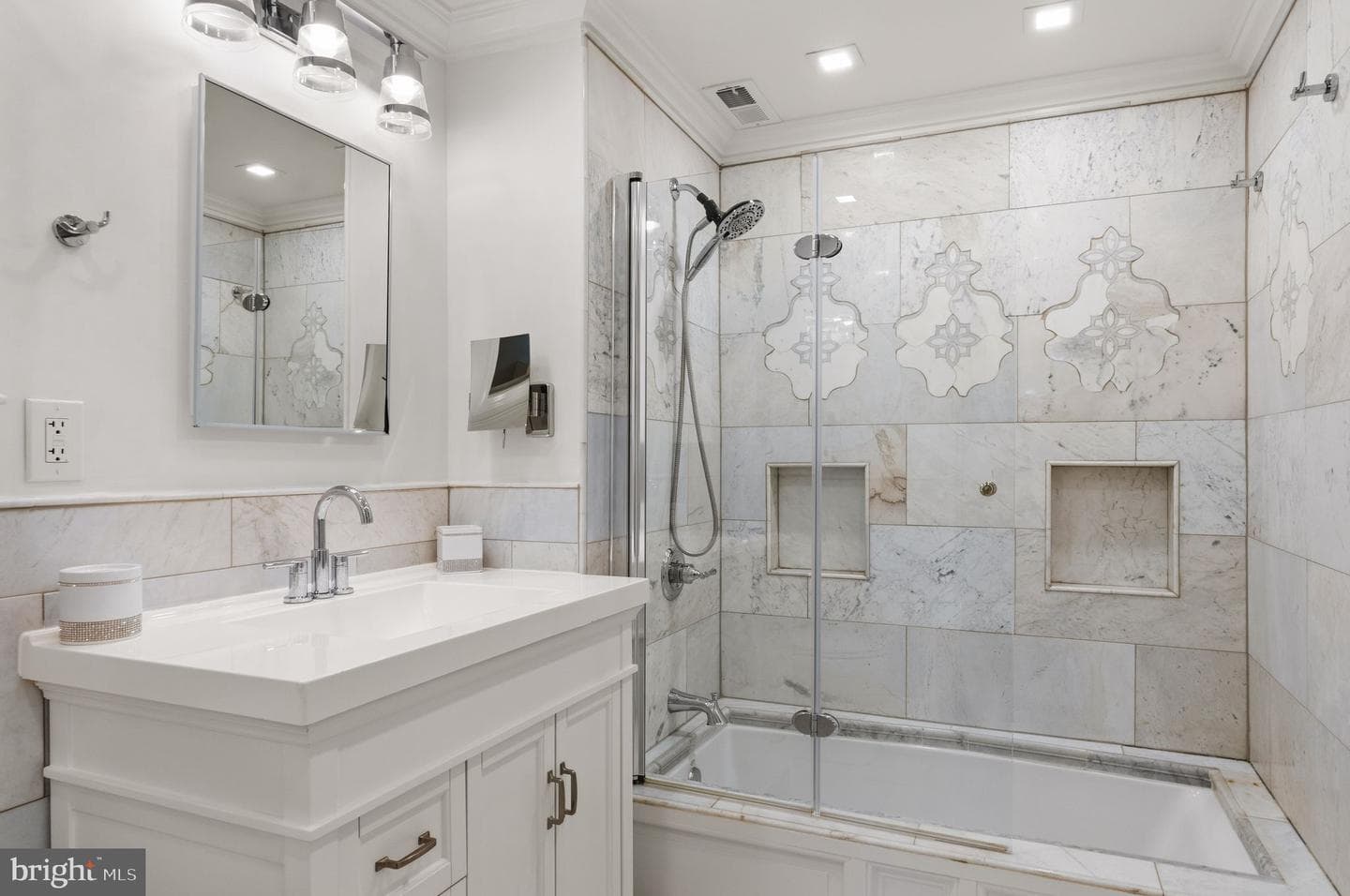 2801 New Mexico Avenue NW #204 photo 37
