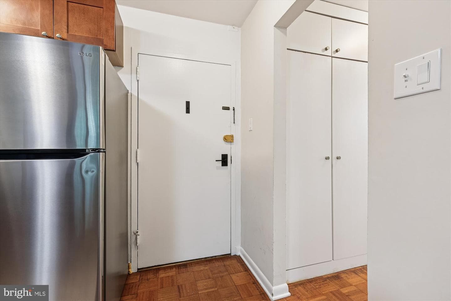 950 25th Street NW #709-N photo 9