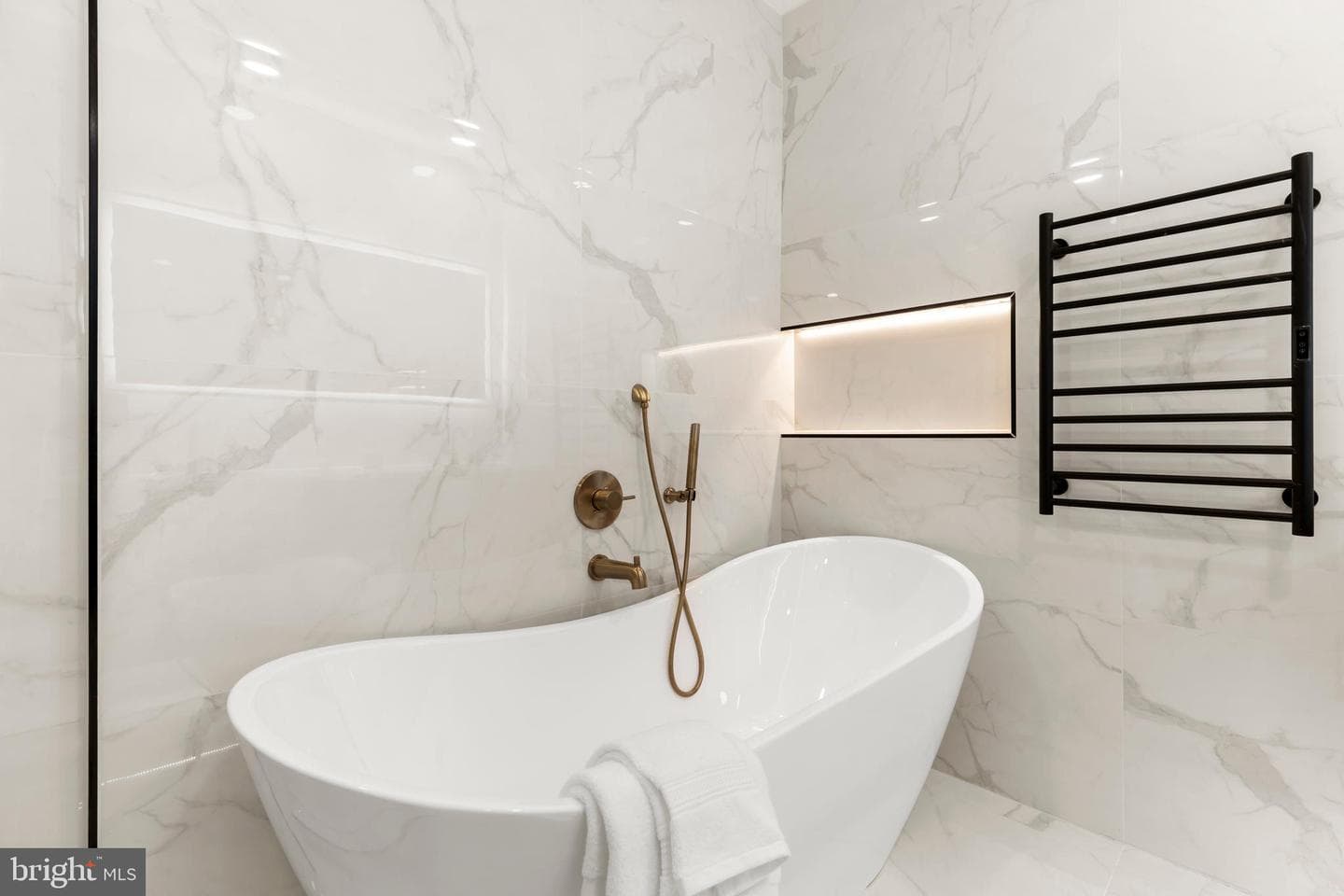 733 Euclid Street NW #303 photo 36