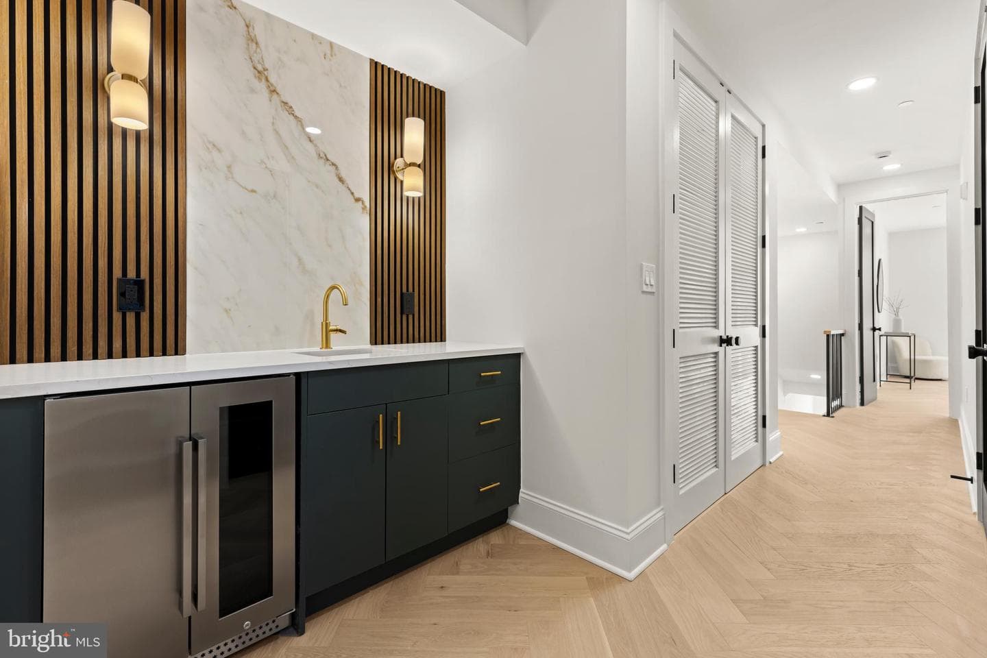 733 Euclid Street NW #303 photo 38