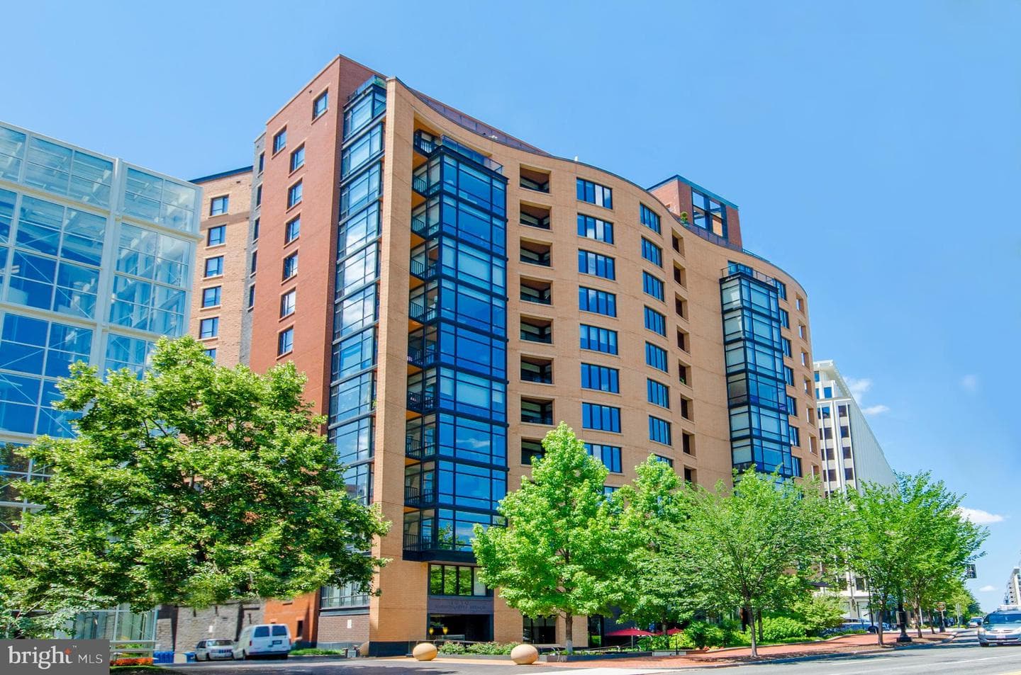 1010 Massachusetts Avenue NW #805 photo 1