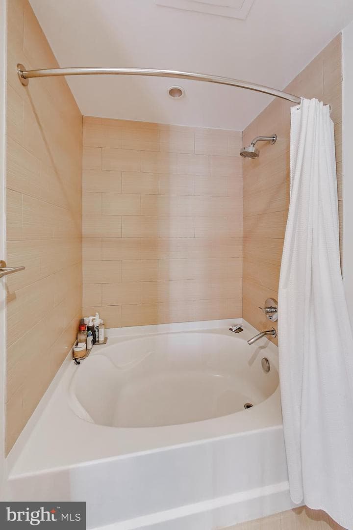 1010 Massachusetts Avenue NW #805 photo 15