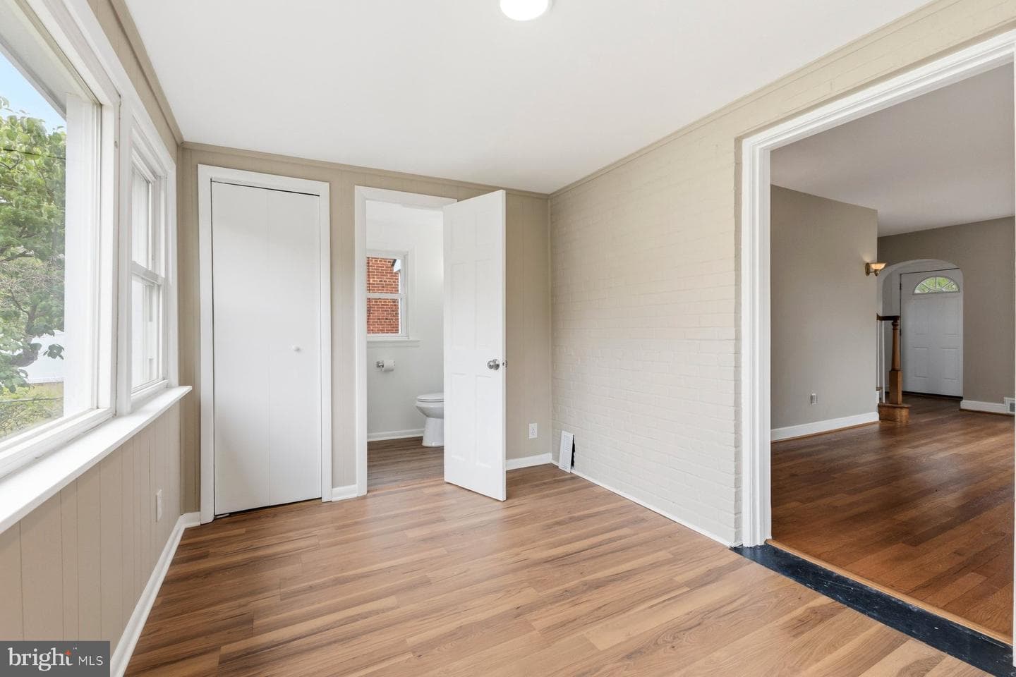 4308 19th Place NE photo 10