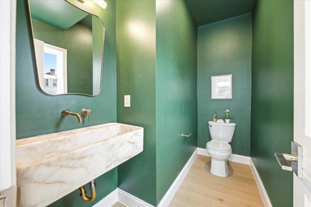 416 Oneida Place NW photo 18