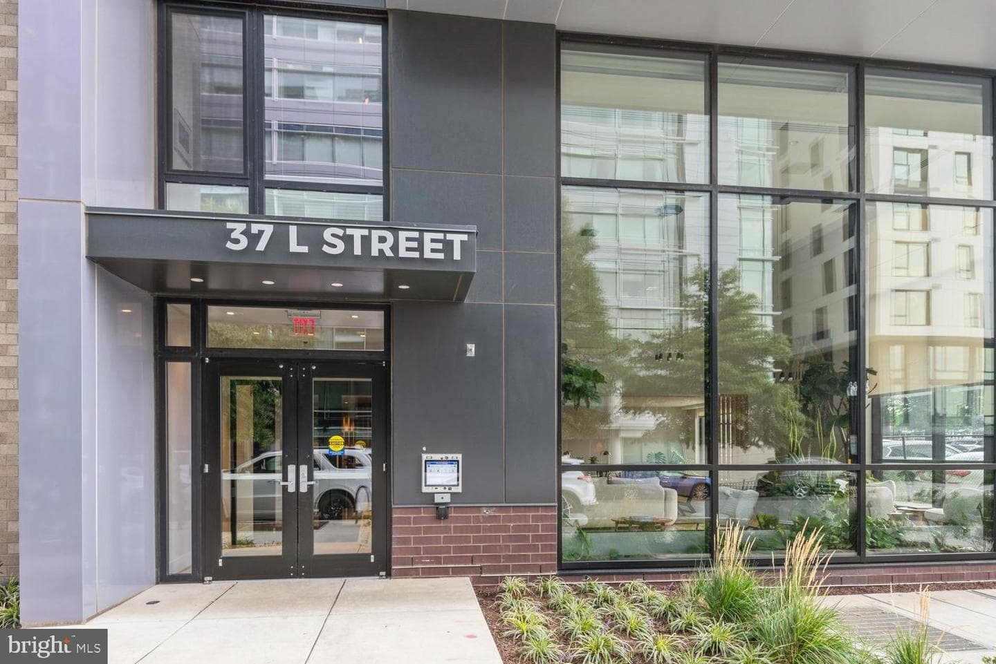37 L Street SE #802, Washington