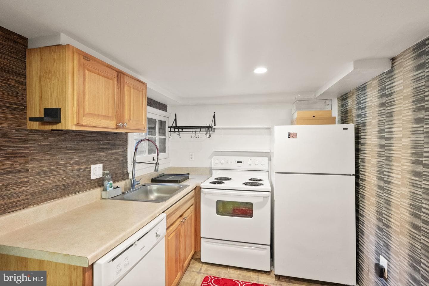 1747 Swann Street NW photo 33