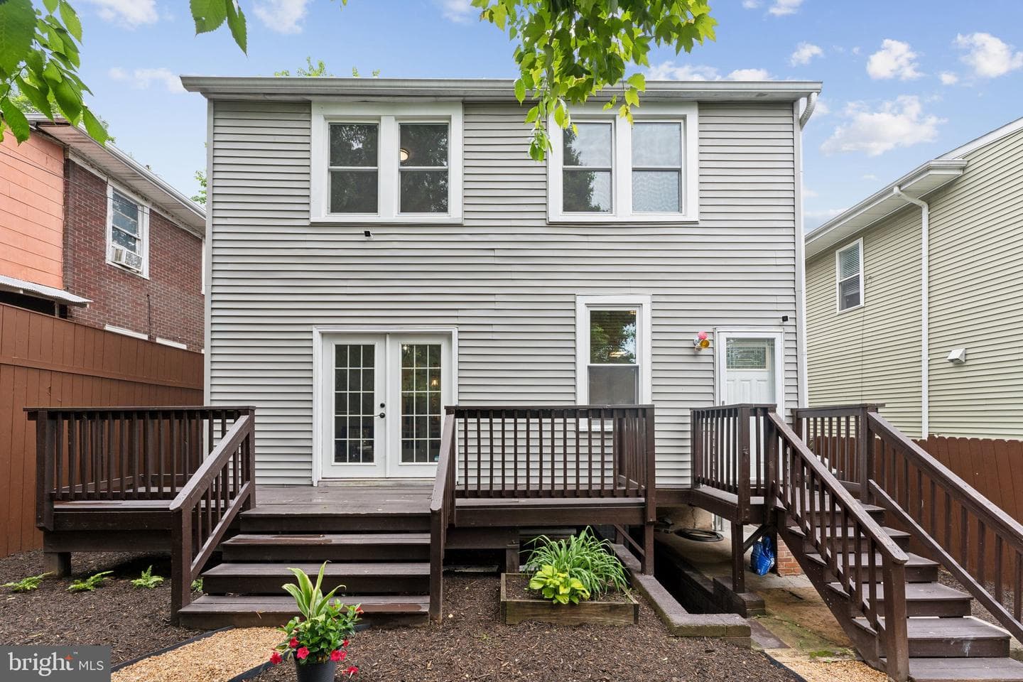 1843 Monroe Street NE photo 3