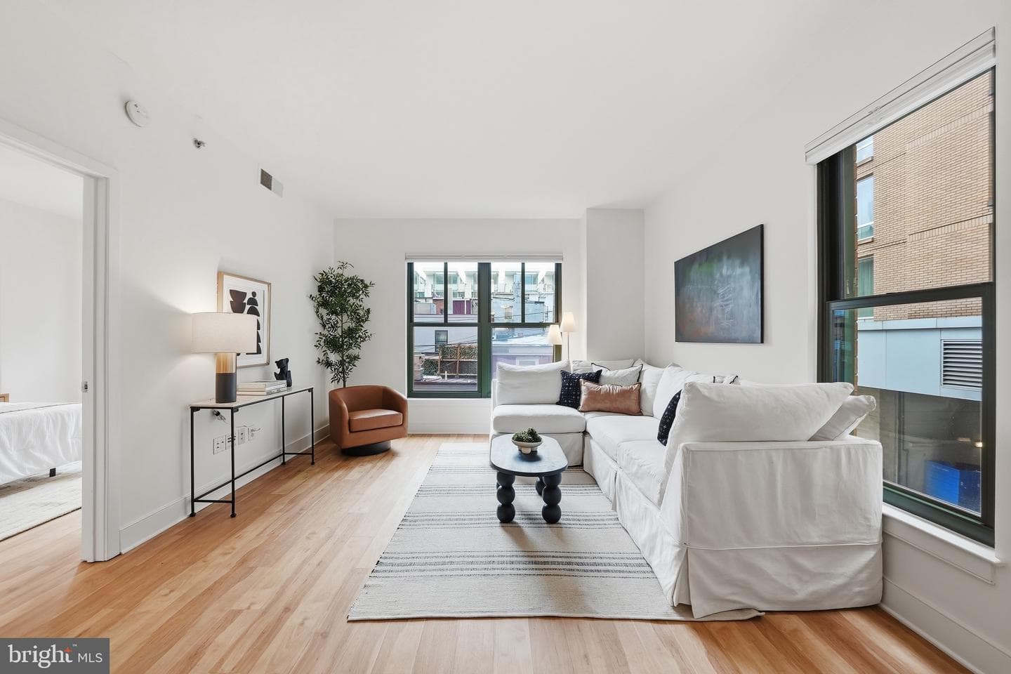 910 M Street NW #203, Washington