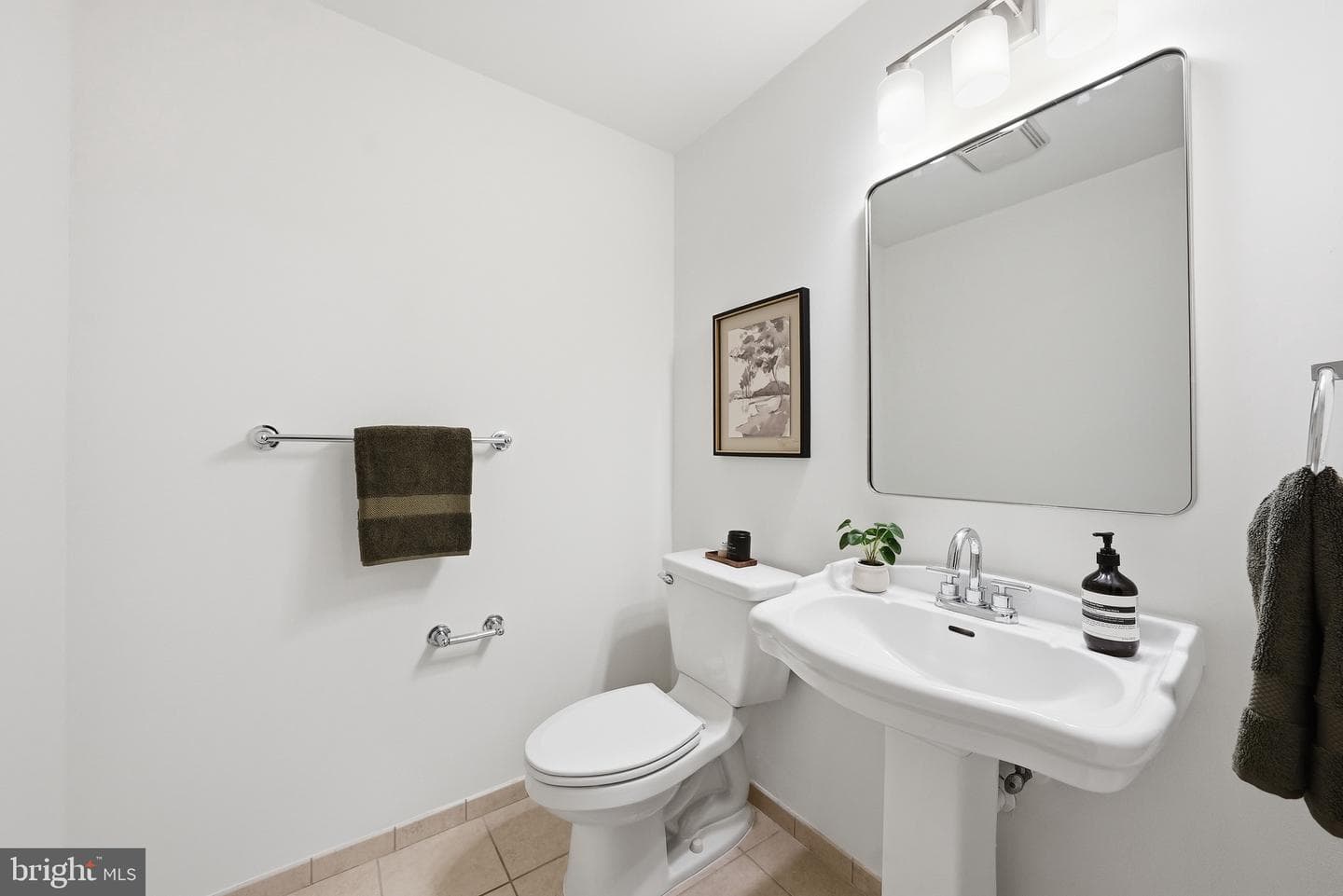 910 M Street NW #203 photo 23