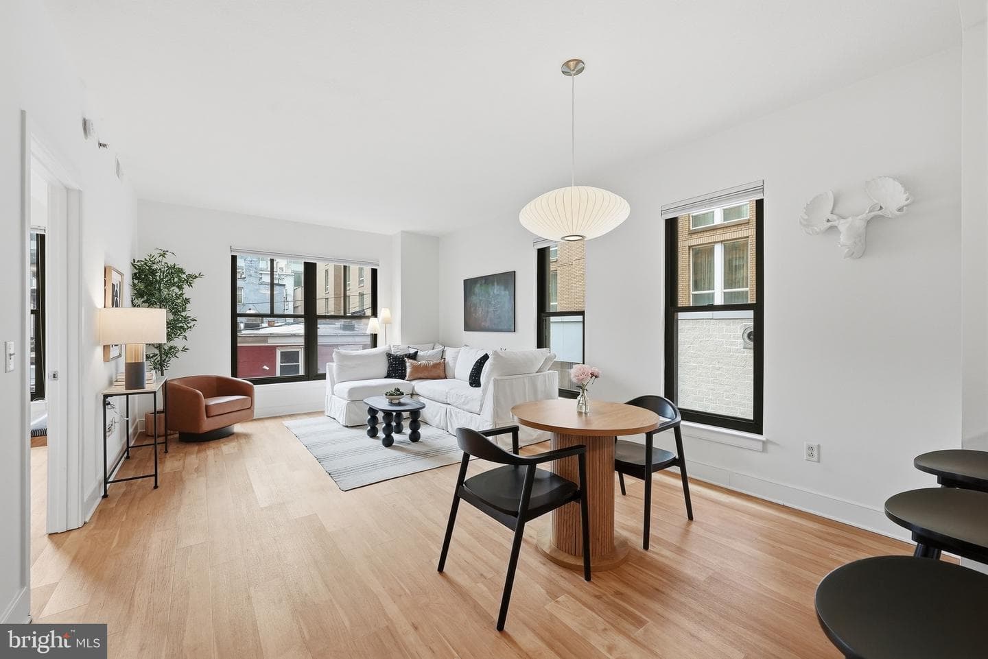 910 M Street NW #203 photo 6