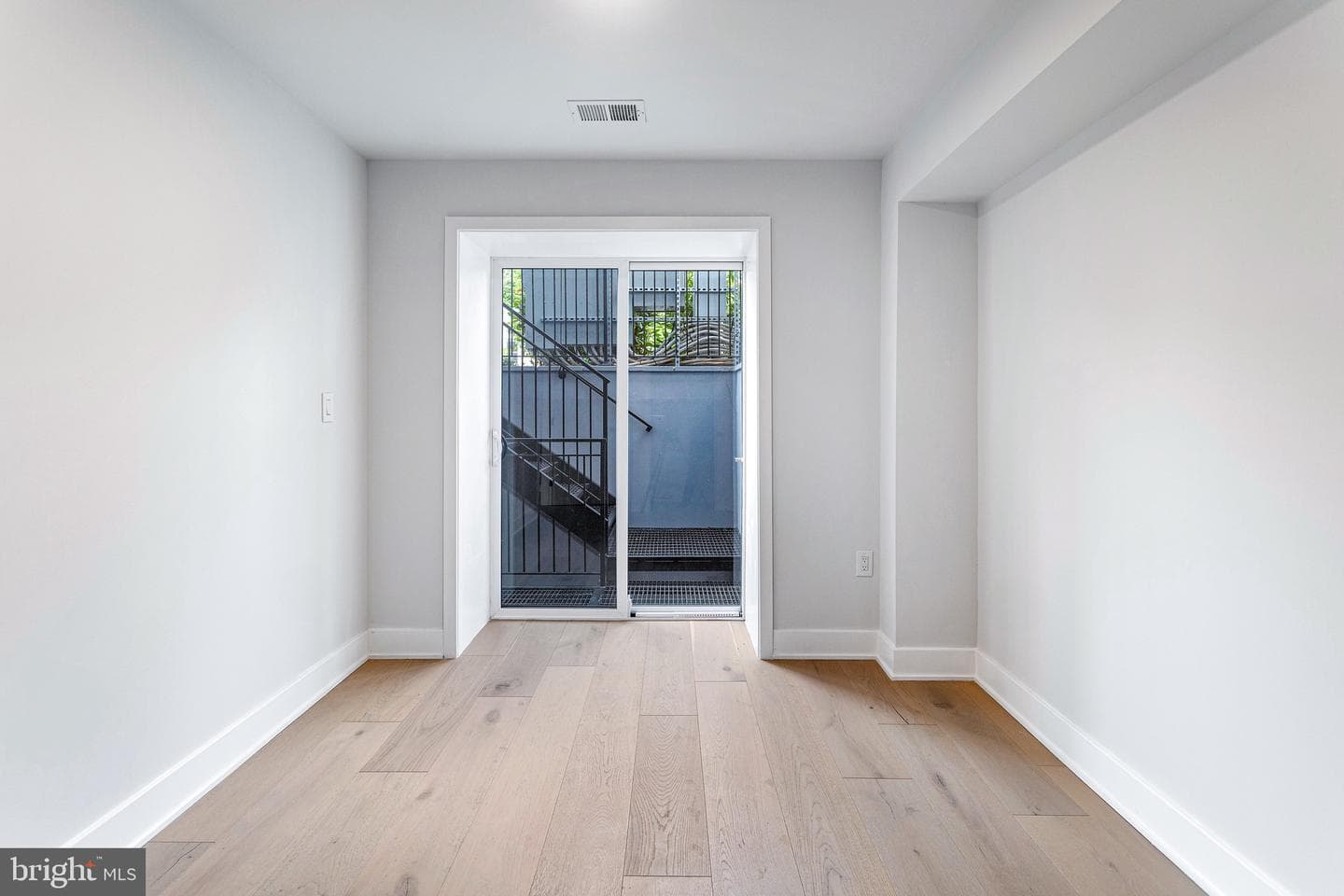 845 19th Street NE #4 photo 5