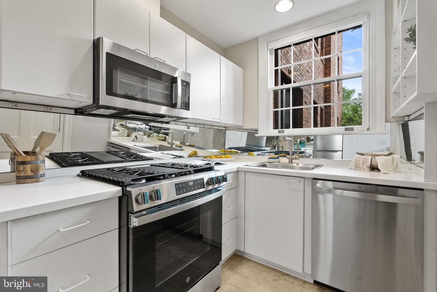 3930 Connecticut Avenue NW #205-H photo 8