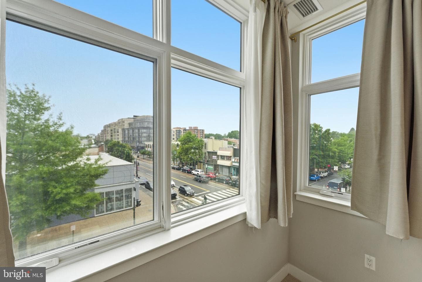 646 H Street NE #304 photo 15