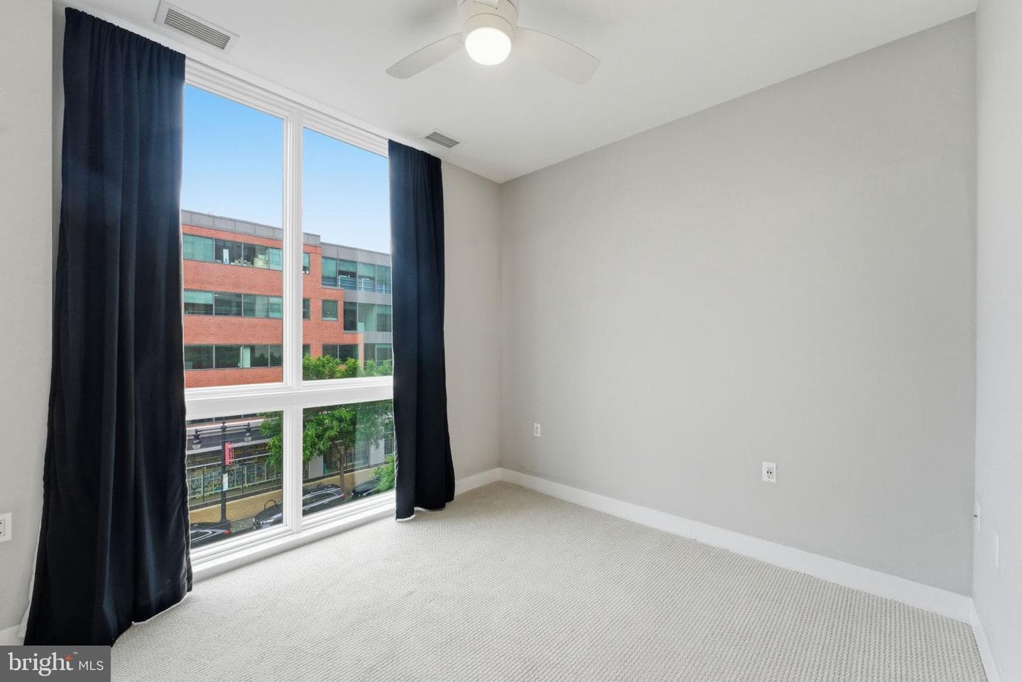 646 H Street NE #304 photo 28