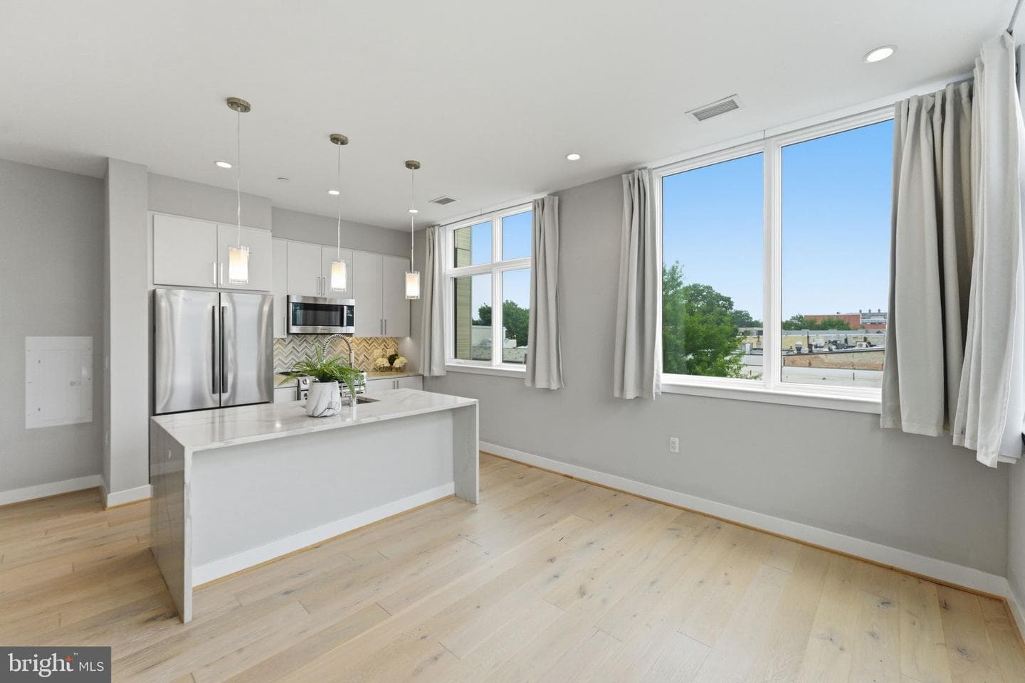 646 H Street NE #304 photo 7