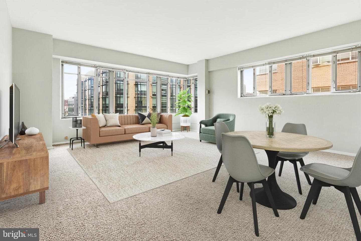 1711 Massachusetts Avenue NW #628 photo 15