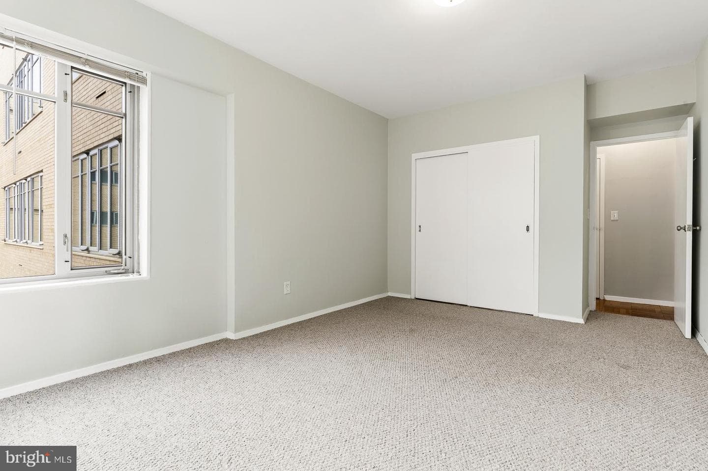 1711 Massachusetts Avenue NW #628 photo 24