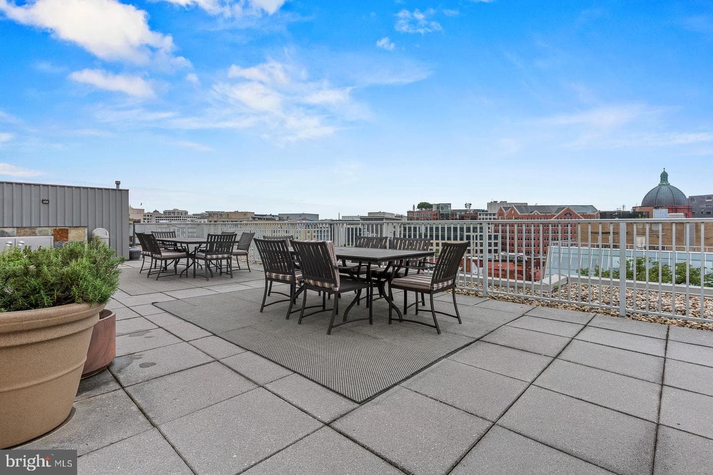1711 Massachusetts Avenue NW #628 photo 30