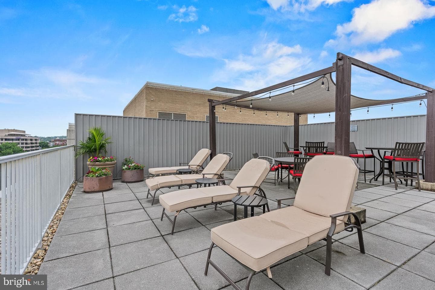 1711 Massachusetts Avenue NW #628 photo 35